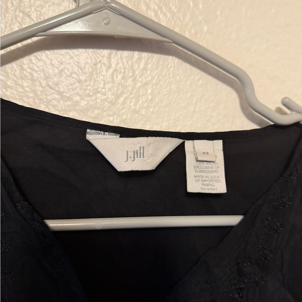 J Jill Black Lace Detail Women's Top - Picture 2 of 5